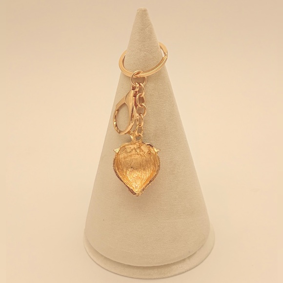 Bestleey Crystal Strawberry Keychain bag charm• NWOT - Picture 3 of 3